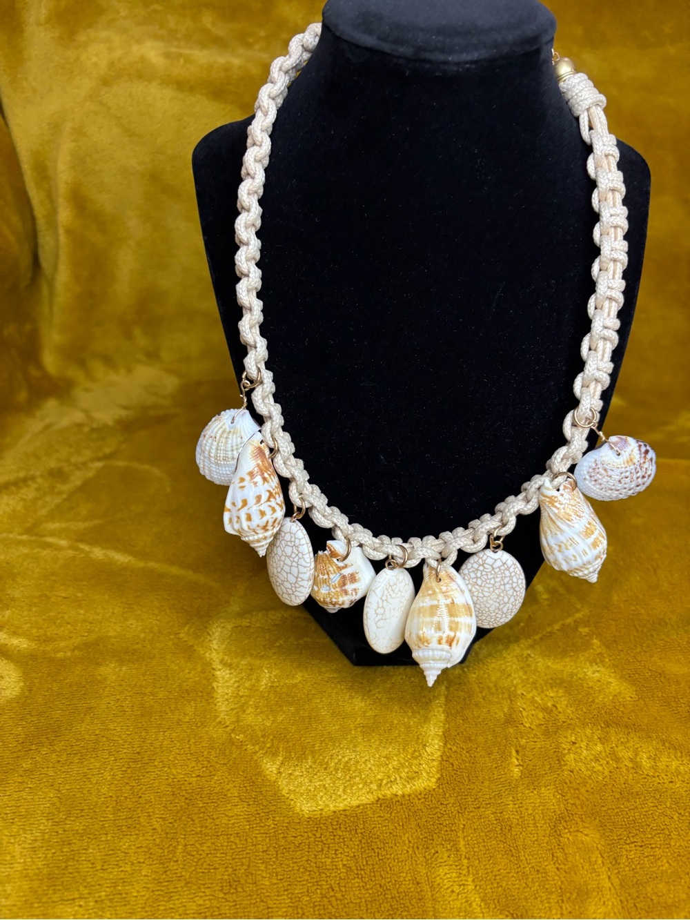 Handcrafted Shell Pendant Necklace in Natural Cream and Gold Tones SHELLBROKEN